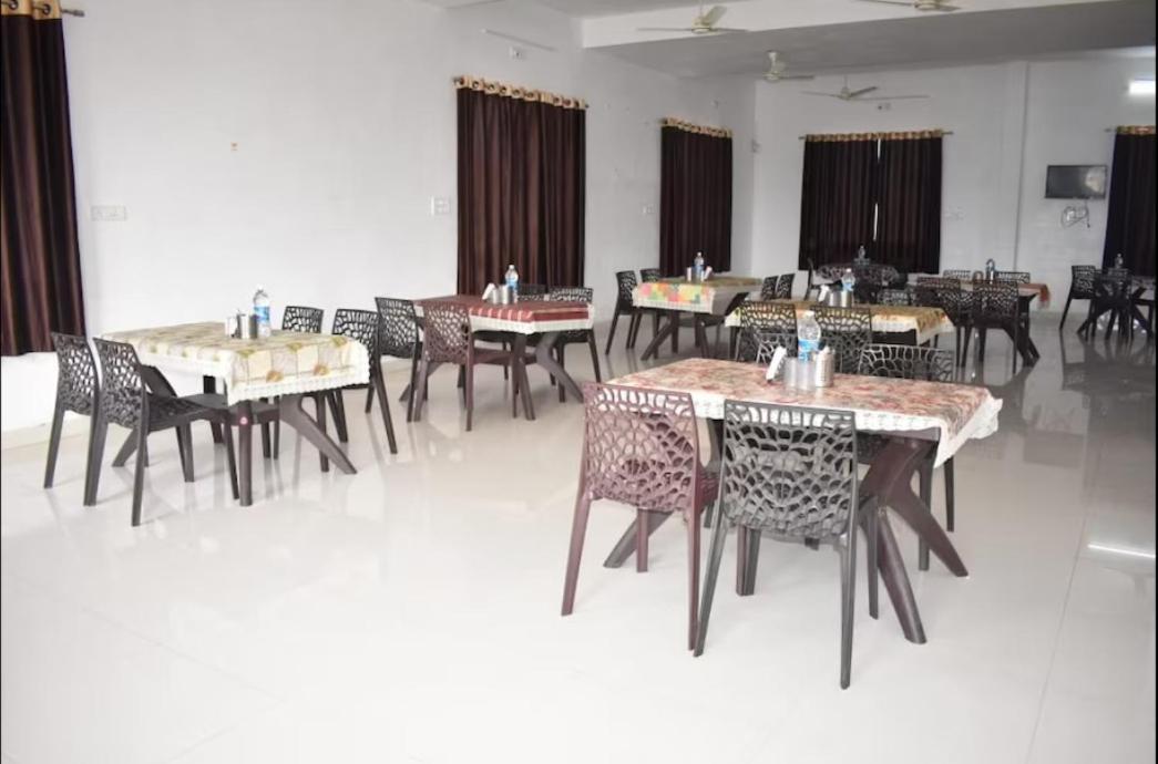 Hotel Badam Palace Udaipur Exteriör bild