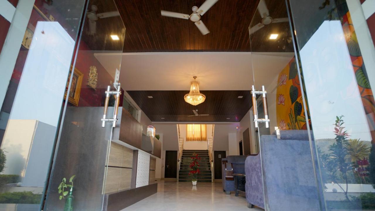 Hotel Badam Palace Udaipur Exteriör bild